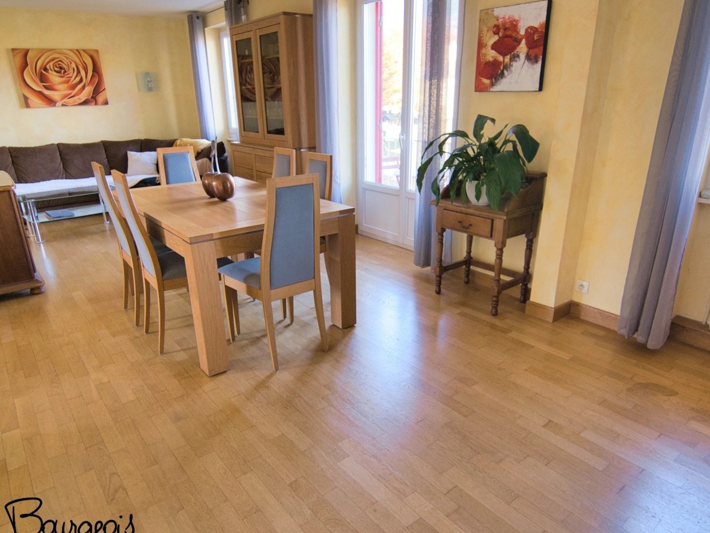 Magnifique duplex T4 de 96 m2 (173 m2 sol) avec garage, cave