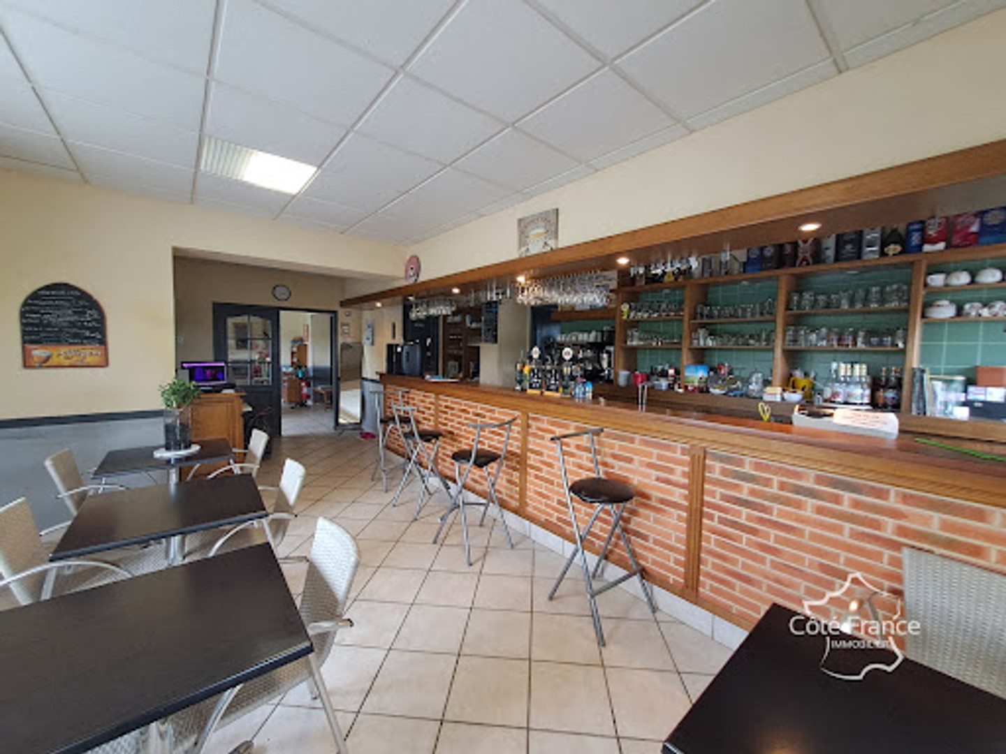Locaux à vendre - 7 pièces - 2646m2 - Macquigny (02120)