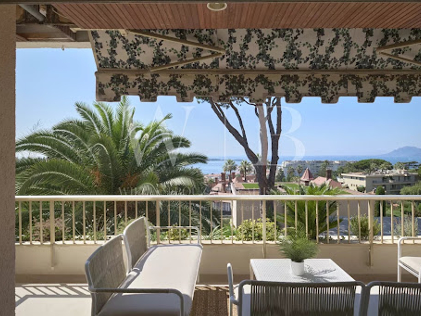 Appartement à vendre - 5 pièces - 121m2 - Cannes (06400)