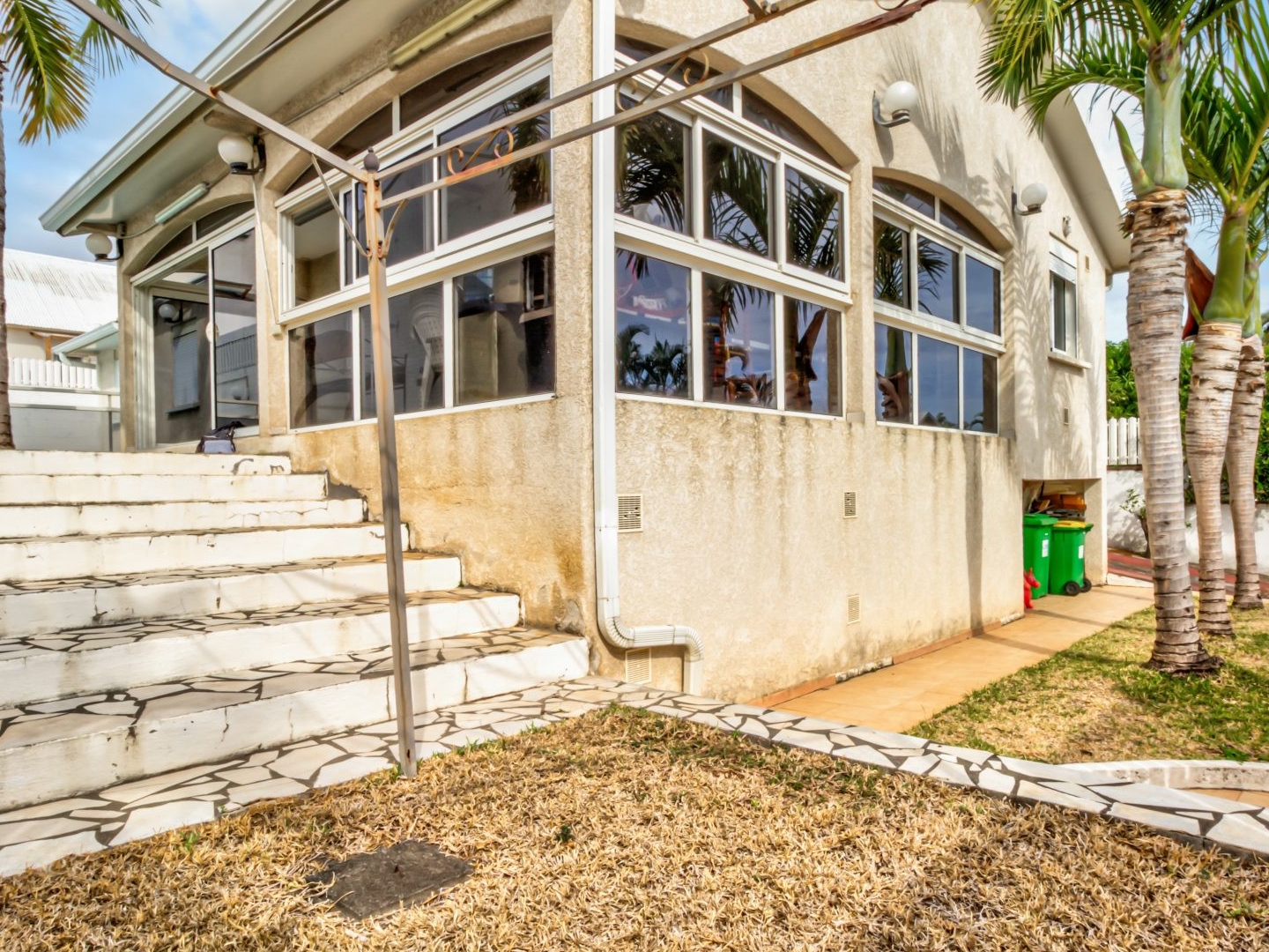Maison à vendre - 7 pièces - 150m2 - Saint-Pierre (06260)