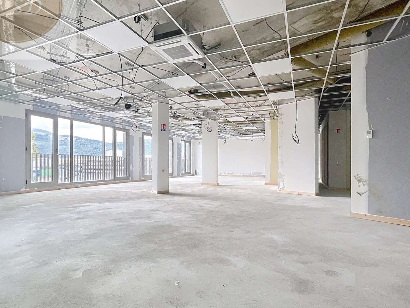 AV plateau de bureau 302,54m² à St Martin d'Hères