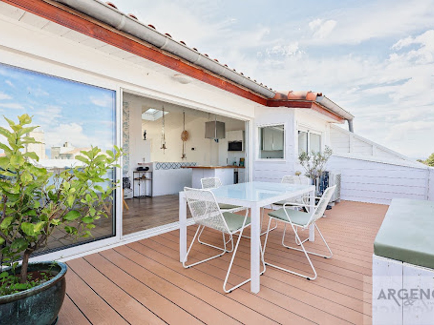 Appartement 6 pièces 157 m²