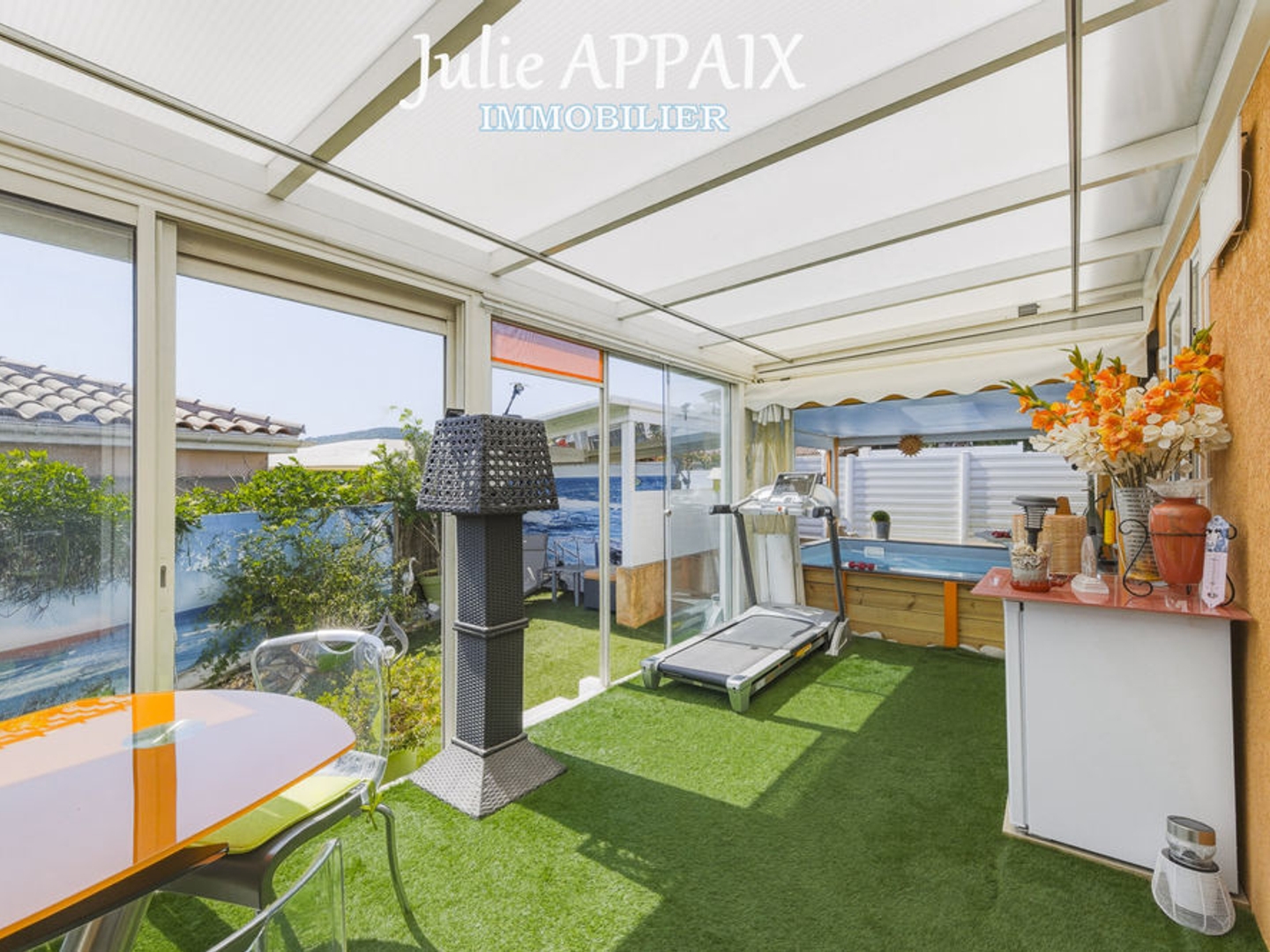 Maison à vendre - 4 pièces - 81m2 - Roquebrune-Sur-Ar... (83520)