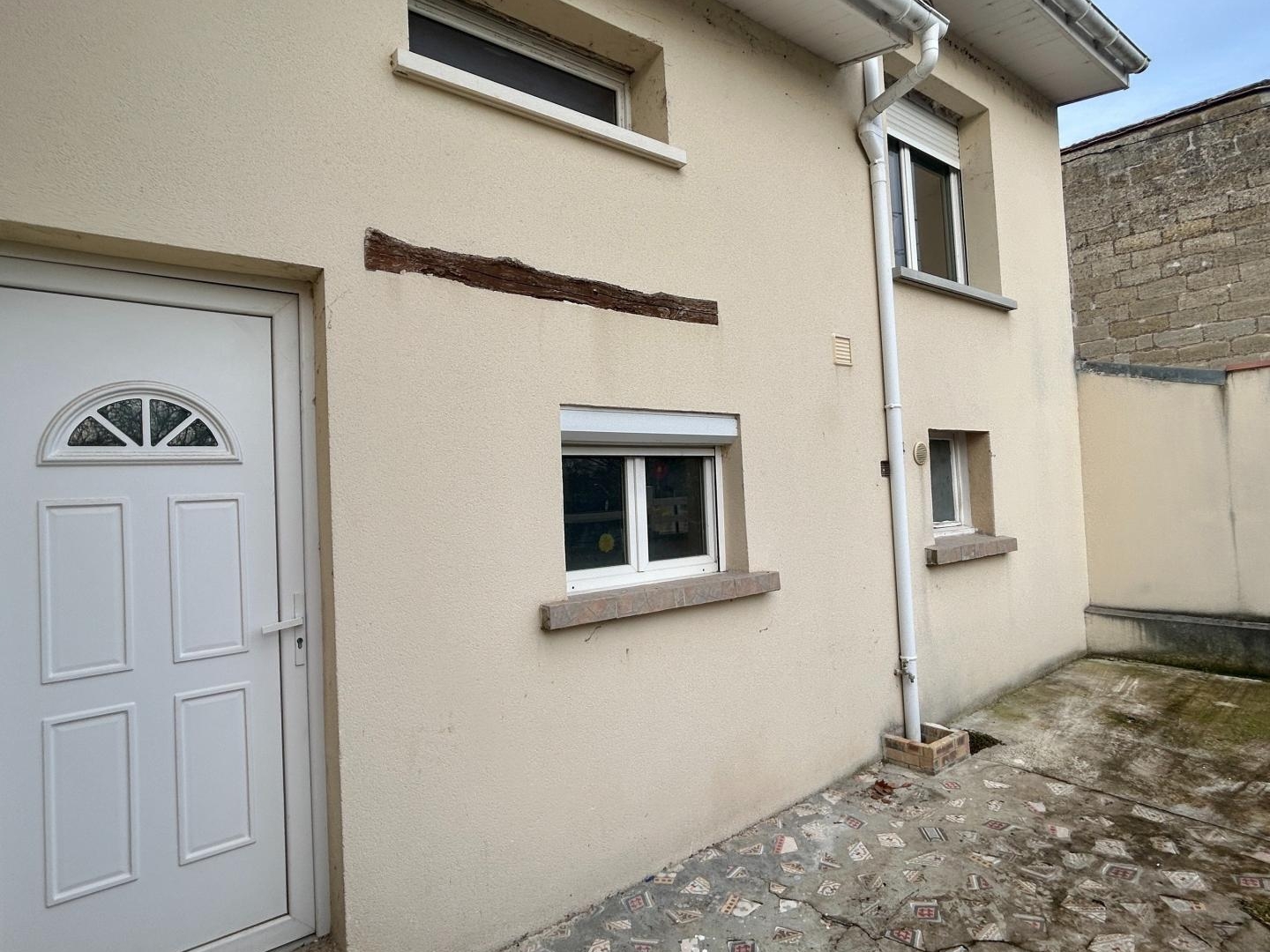 Maison à vendre - 6 pièces - 126m2 - Saint-Magne-De-Ca... (33350)