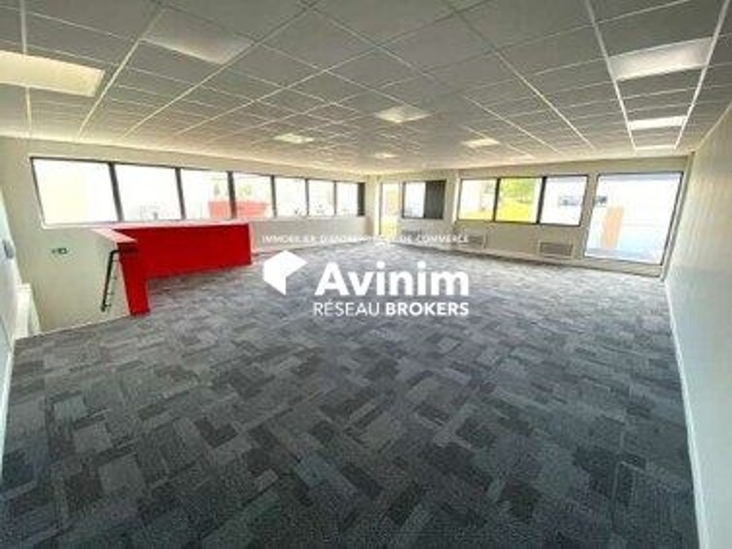 LOCAUX D'ACTIVITES NEUFS DE 1.955 M² DIVISIBLES A PARTIR DE 40