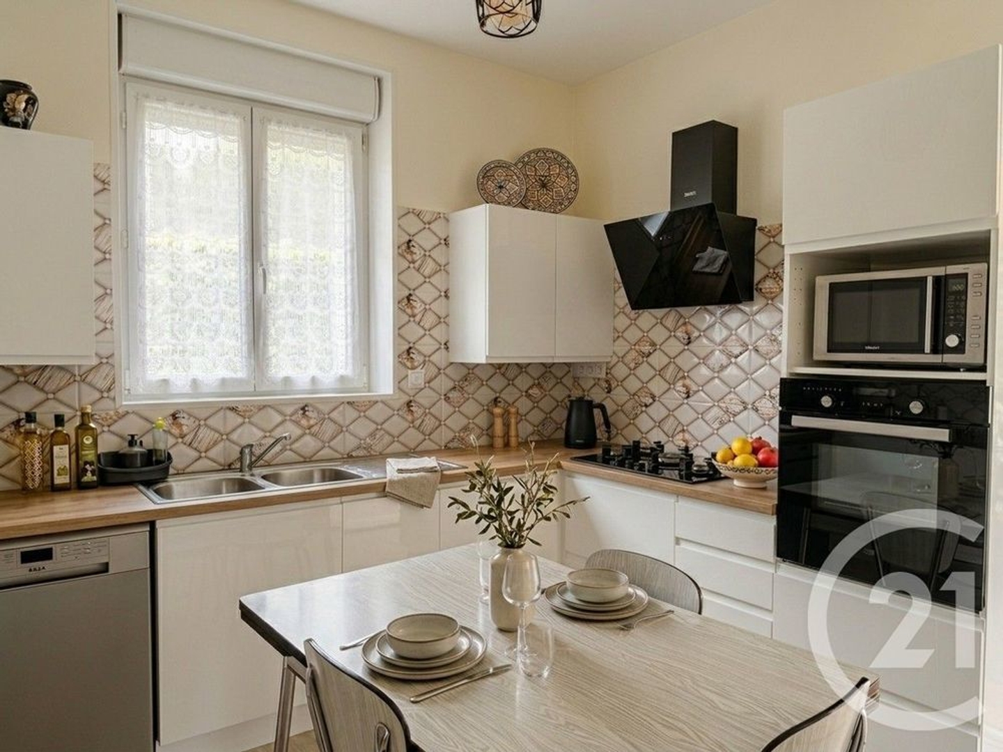 Maison à vendre - 5 pièces - 200m2 - La Charité-Sur-Loire (58400)