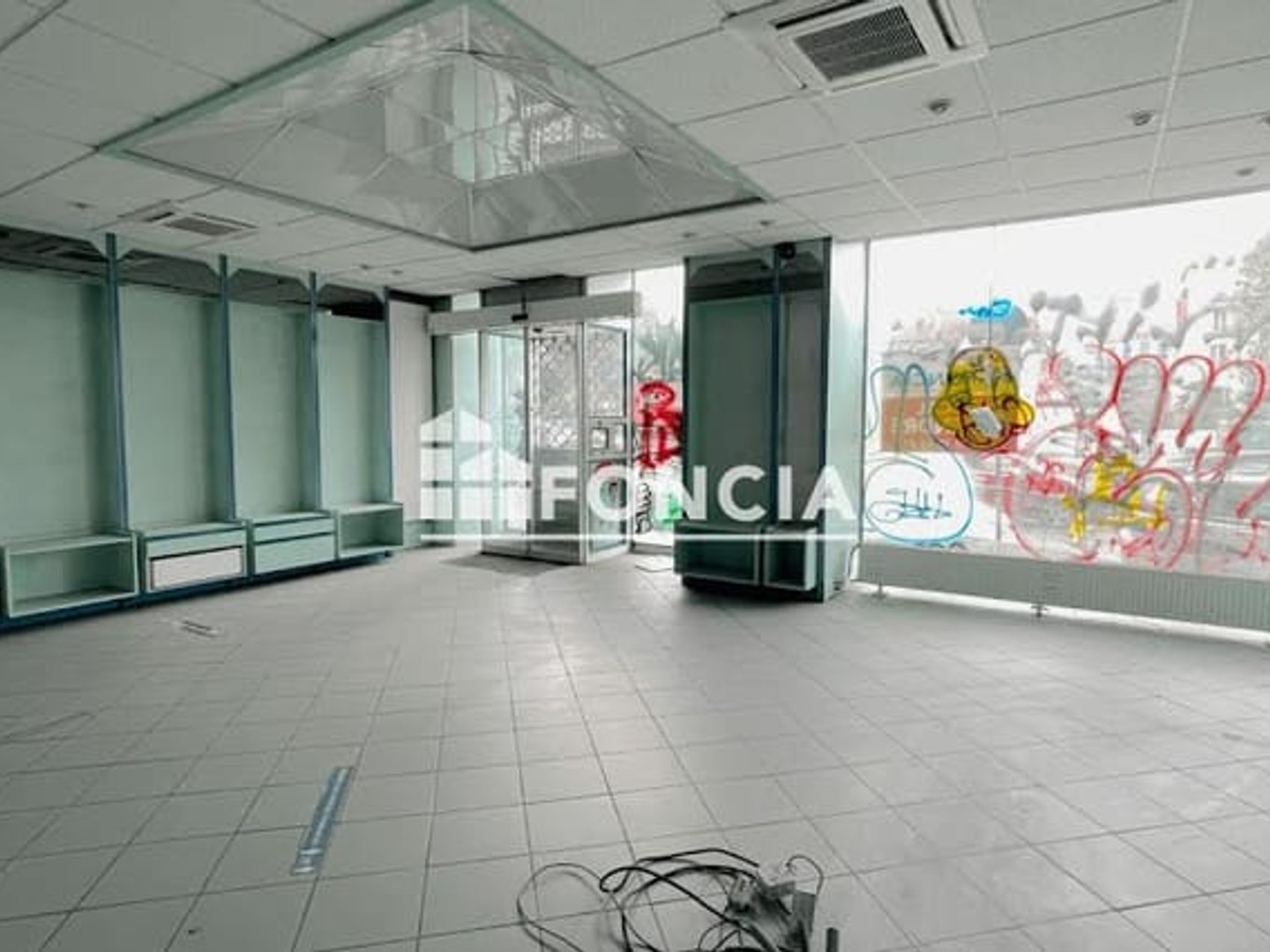 Local commercial 70 m²