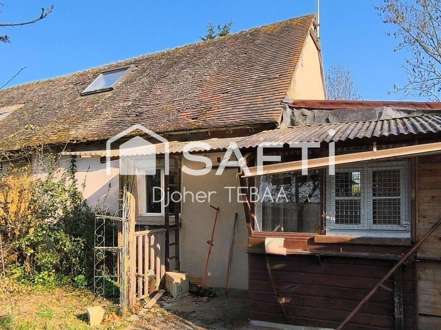 Maison à rénover 100 m² terrain 870 m²