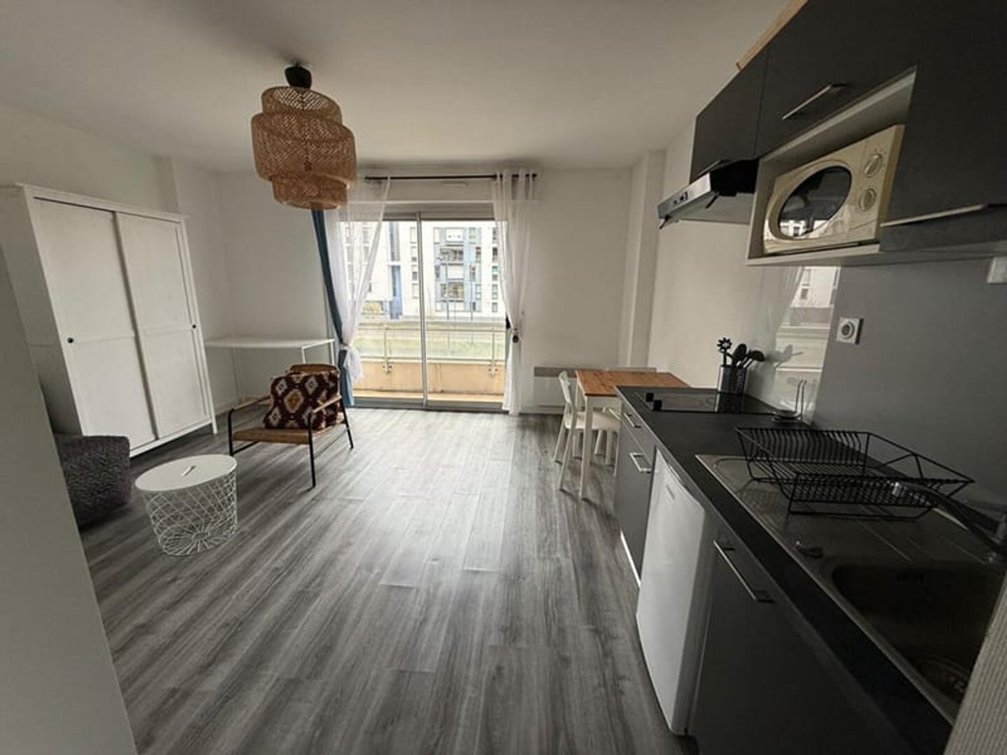 Studio 1 pièce 24 m²