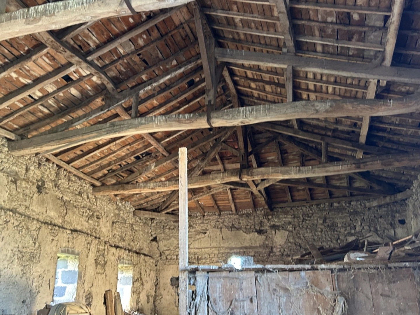 Magasin à vendre - 1 pièce - 1800m2 - Saint-Ignat (63720)