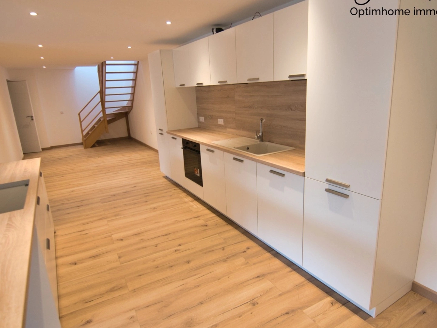 Appartement à vendre - 4 pièces - 125m2 - Ségny (01170)
