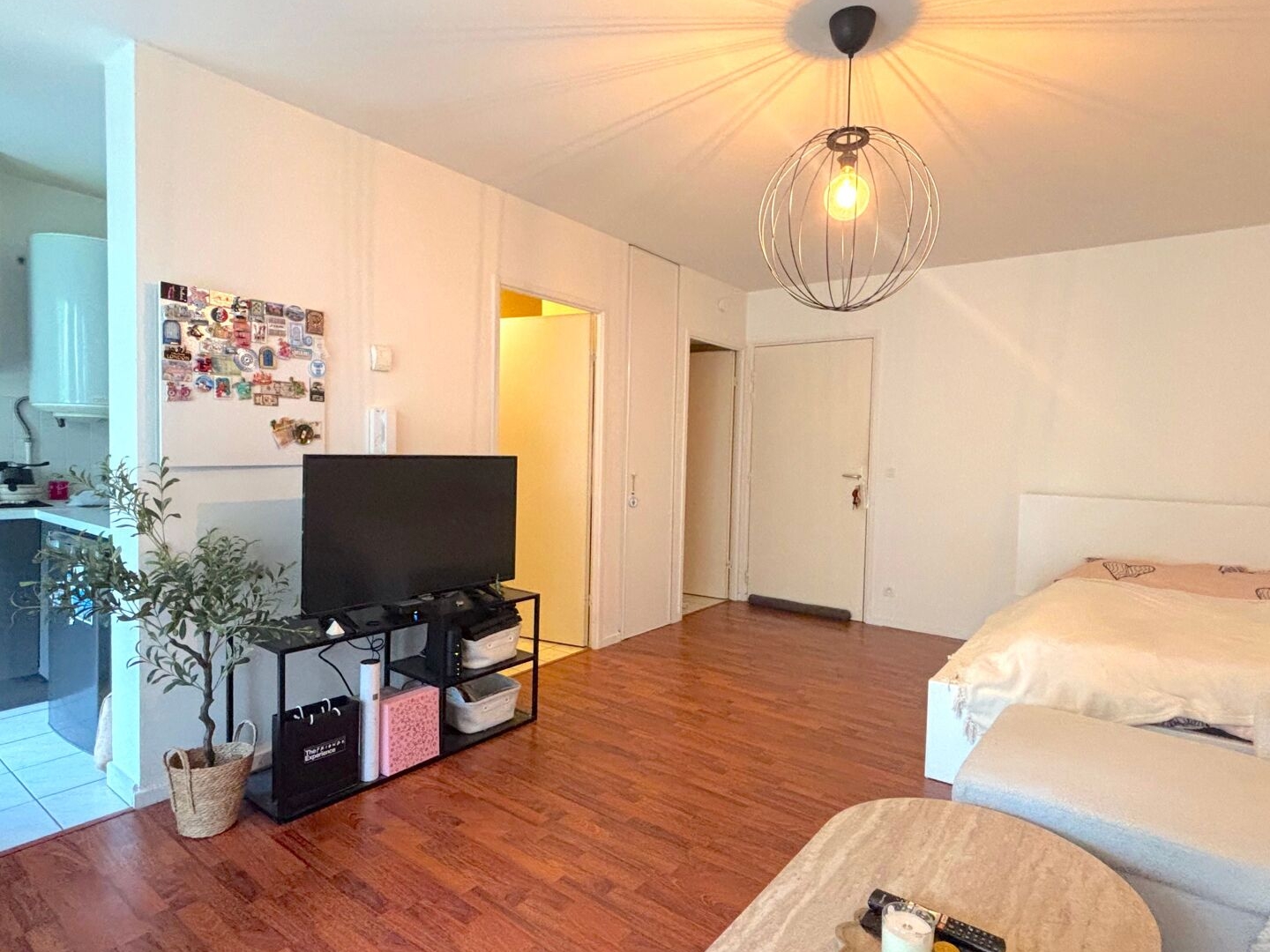 Appartement à vendre - 1 pièce - 32m2 - Corbeil-Essonnes (91100)