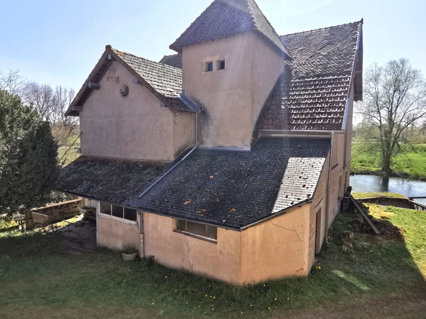 moulin et corps de logis