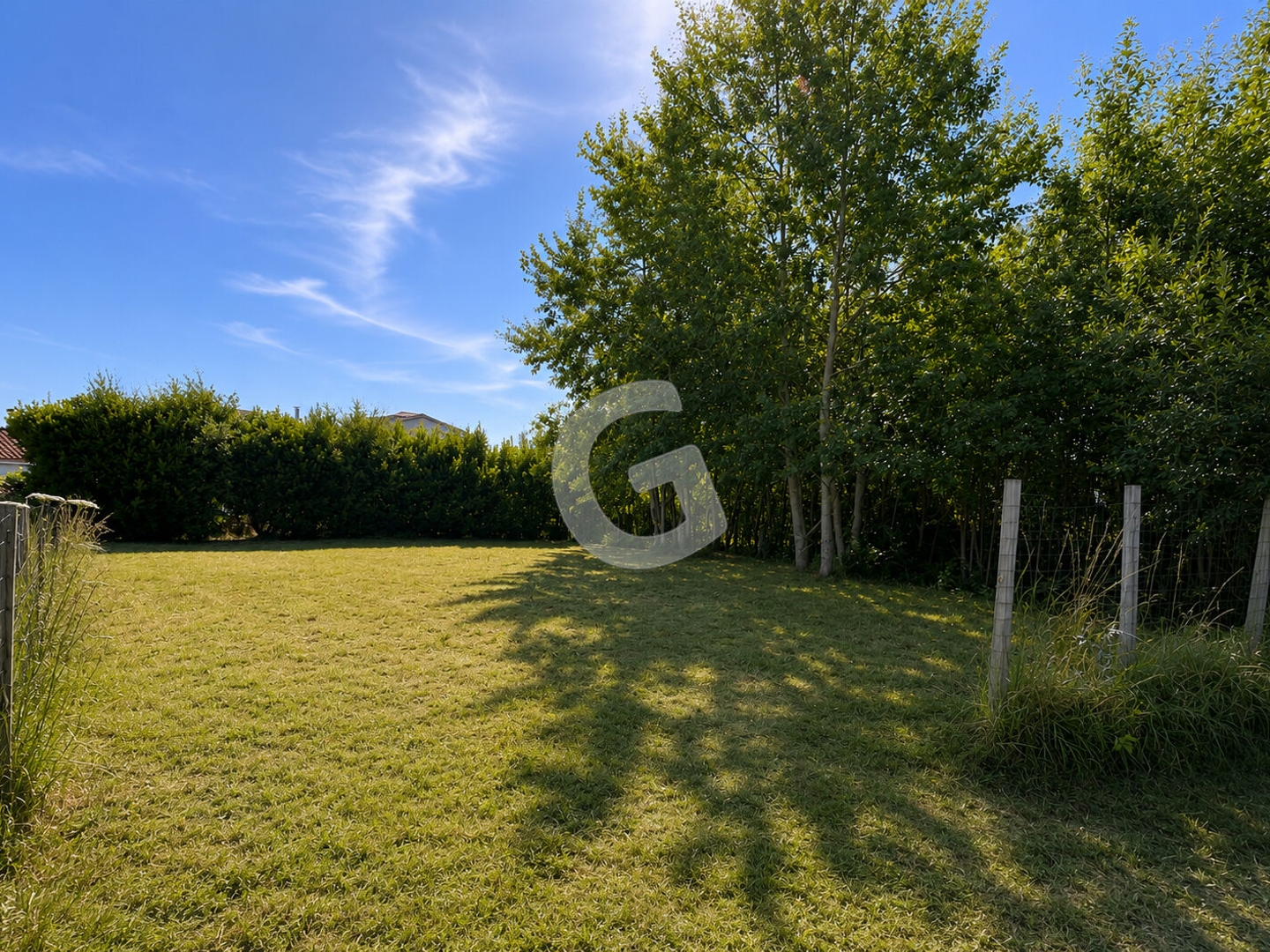 Terrain 268 m²