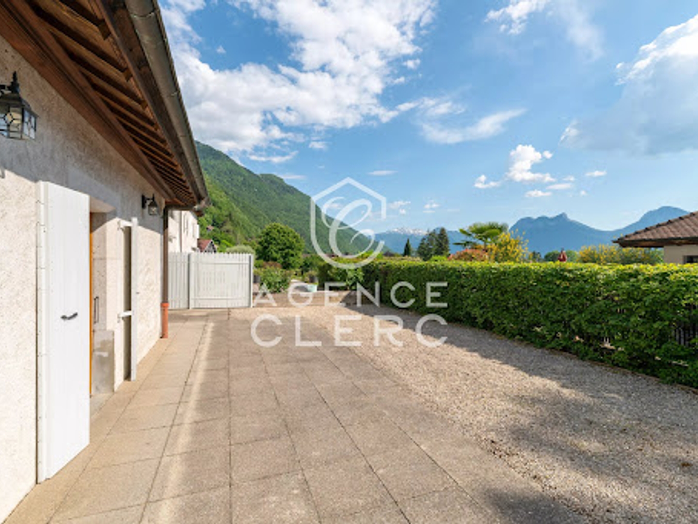 Appartement à vendre - 107m2 - Talloires-Montmin (74290)