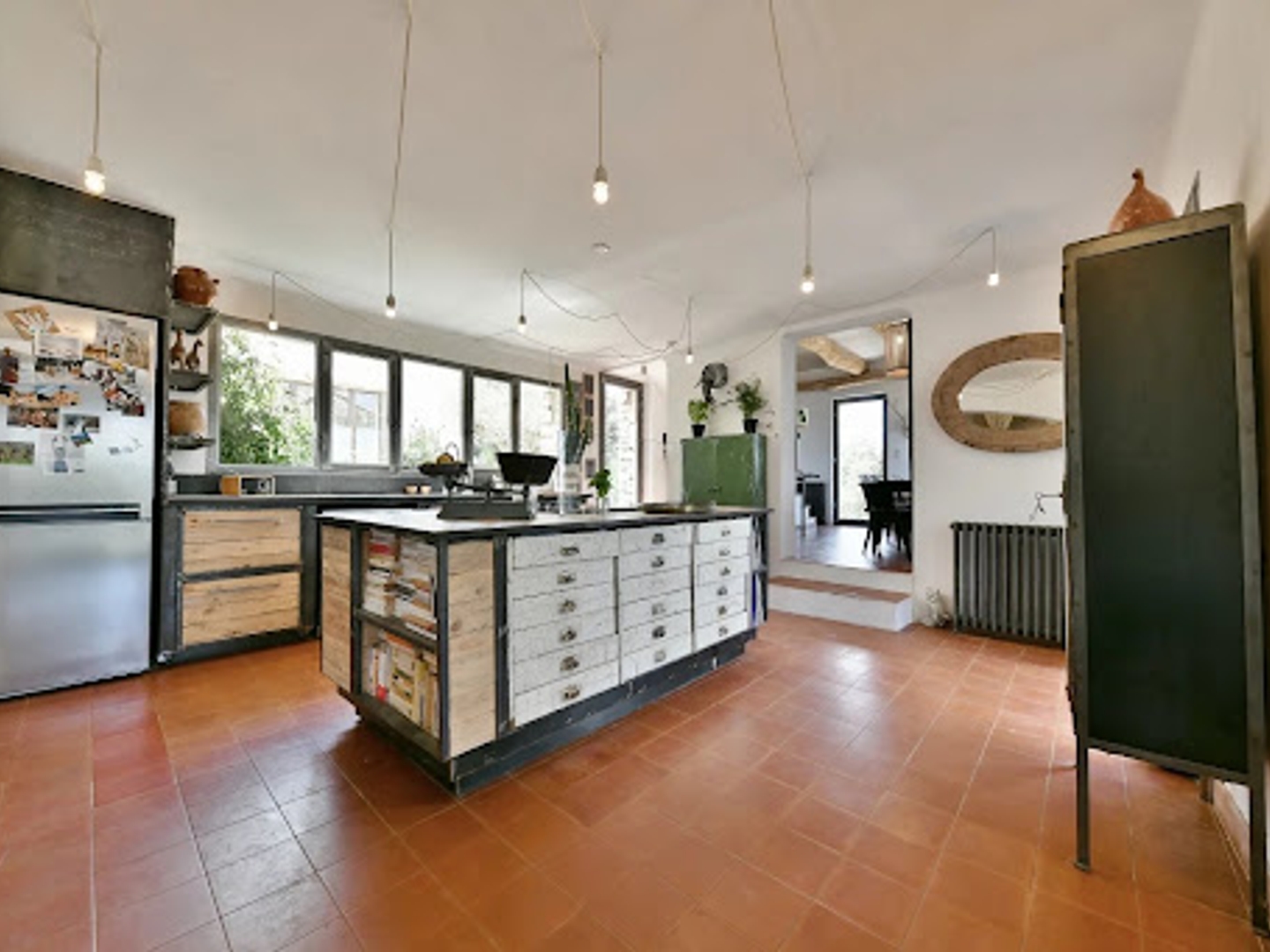Maison à vendre - 8 pièces - 206m2 - Uzès (30700)