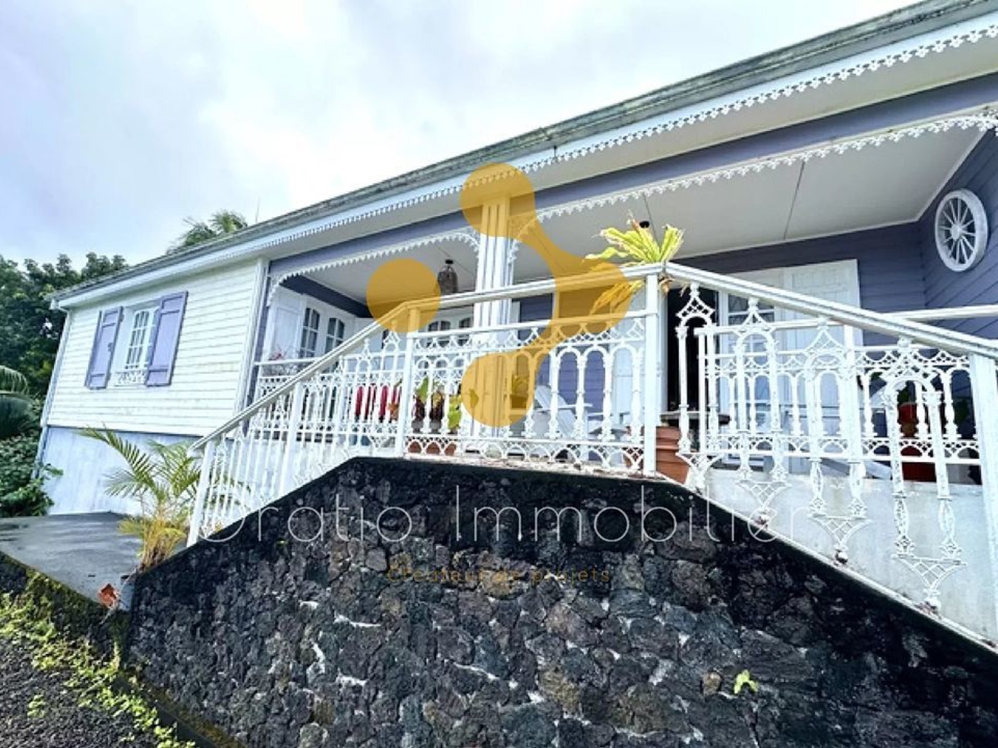 Maison à vendre - 9 pièces - 260m2 - Saint-Philippe (97442)