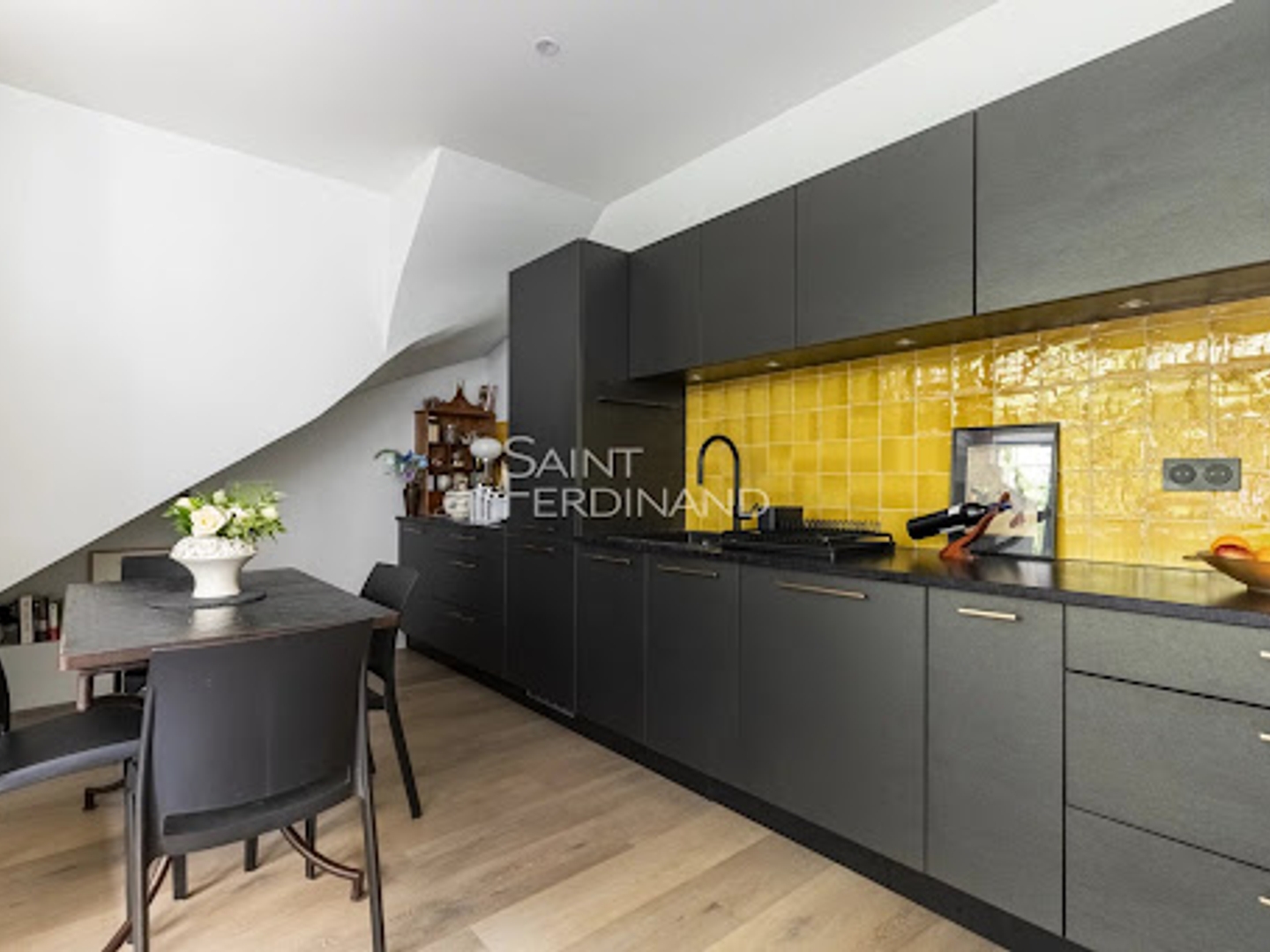 Appartement à vendre - 5 pièces - 76m2 - Paris 11e (75011)