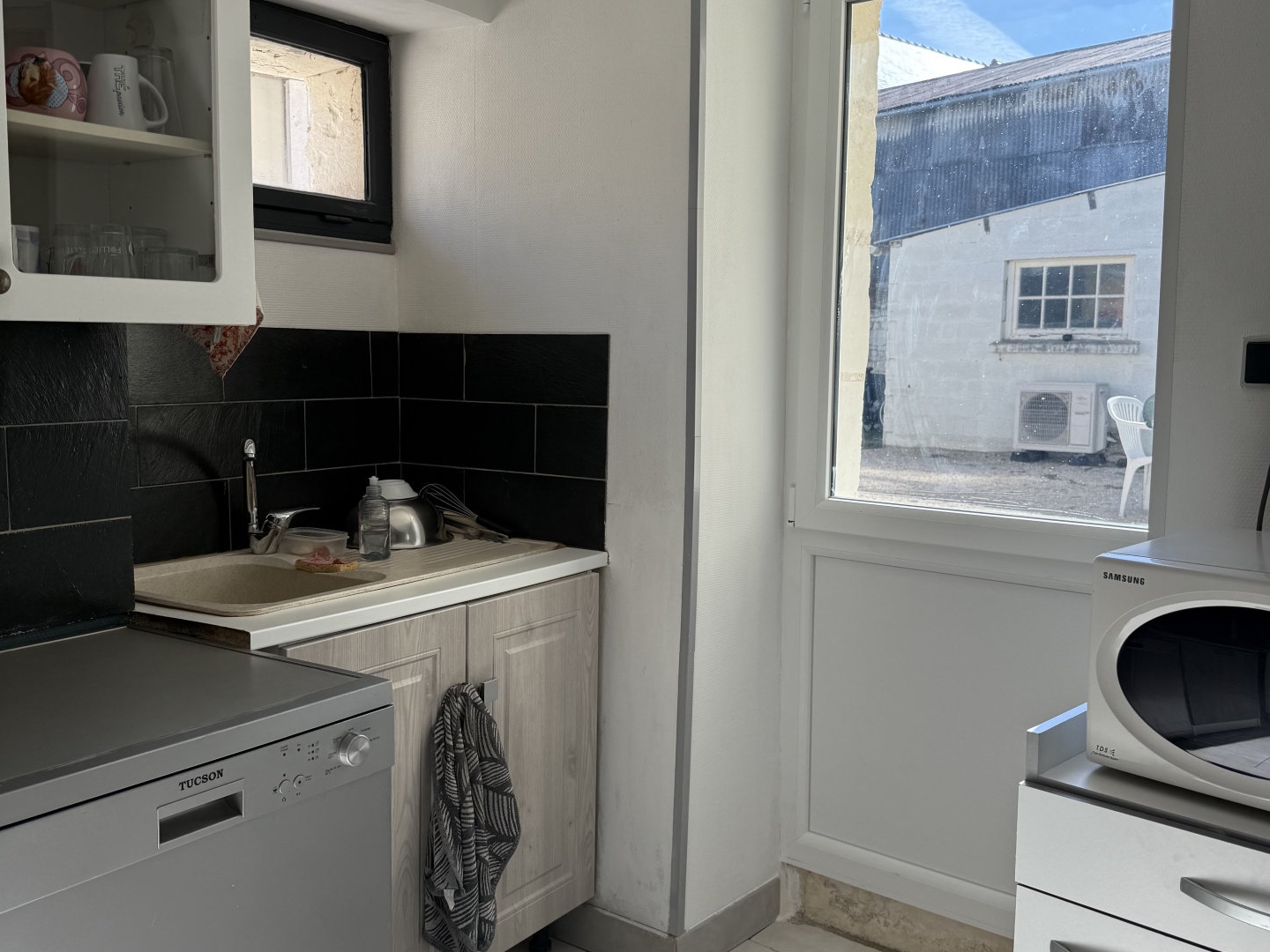 Maison à vendre - 2 pièces - 73m2 - Bellevigne-Les-Ch... (49260)