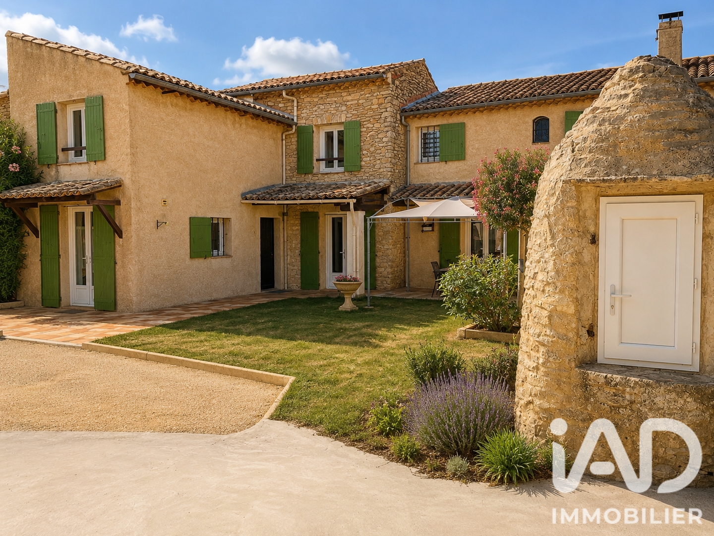 Maison à vendre - 7 pièces - 140m2 - Faucon (84110)