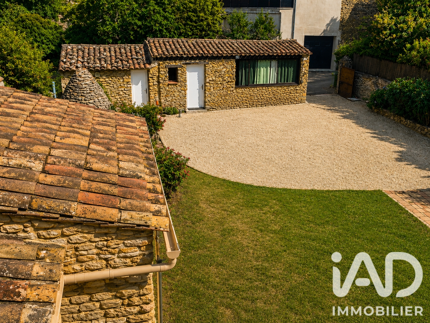 Maison à vendre - 7 pièces - 140m2 - Faucon (84110)