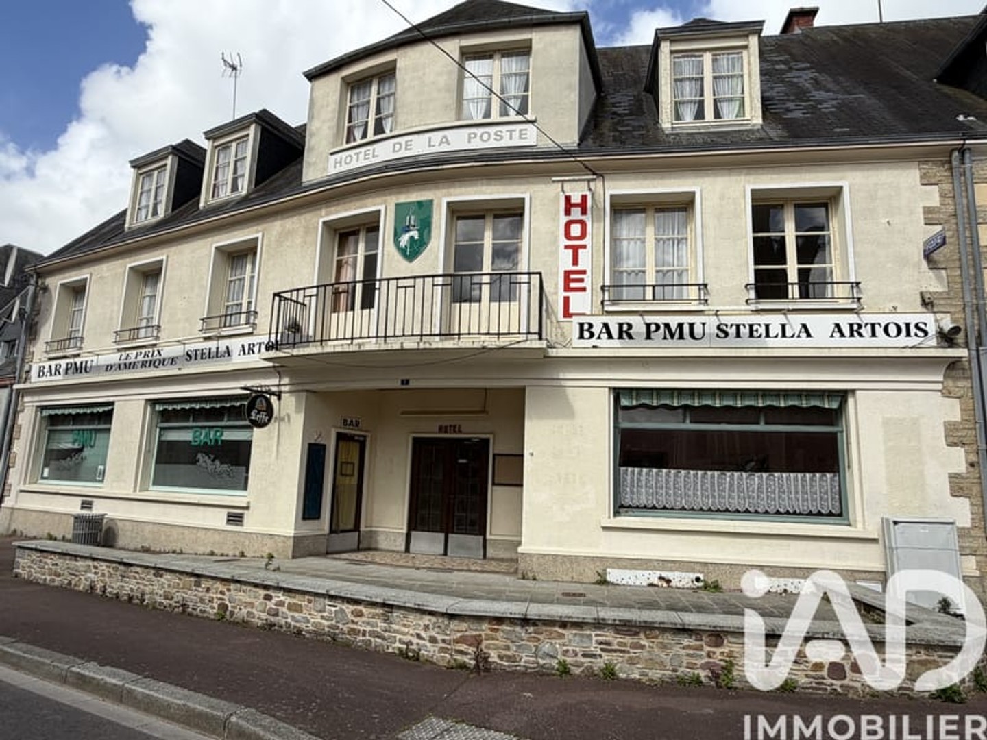 Maison avec appartements 16 pièces
