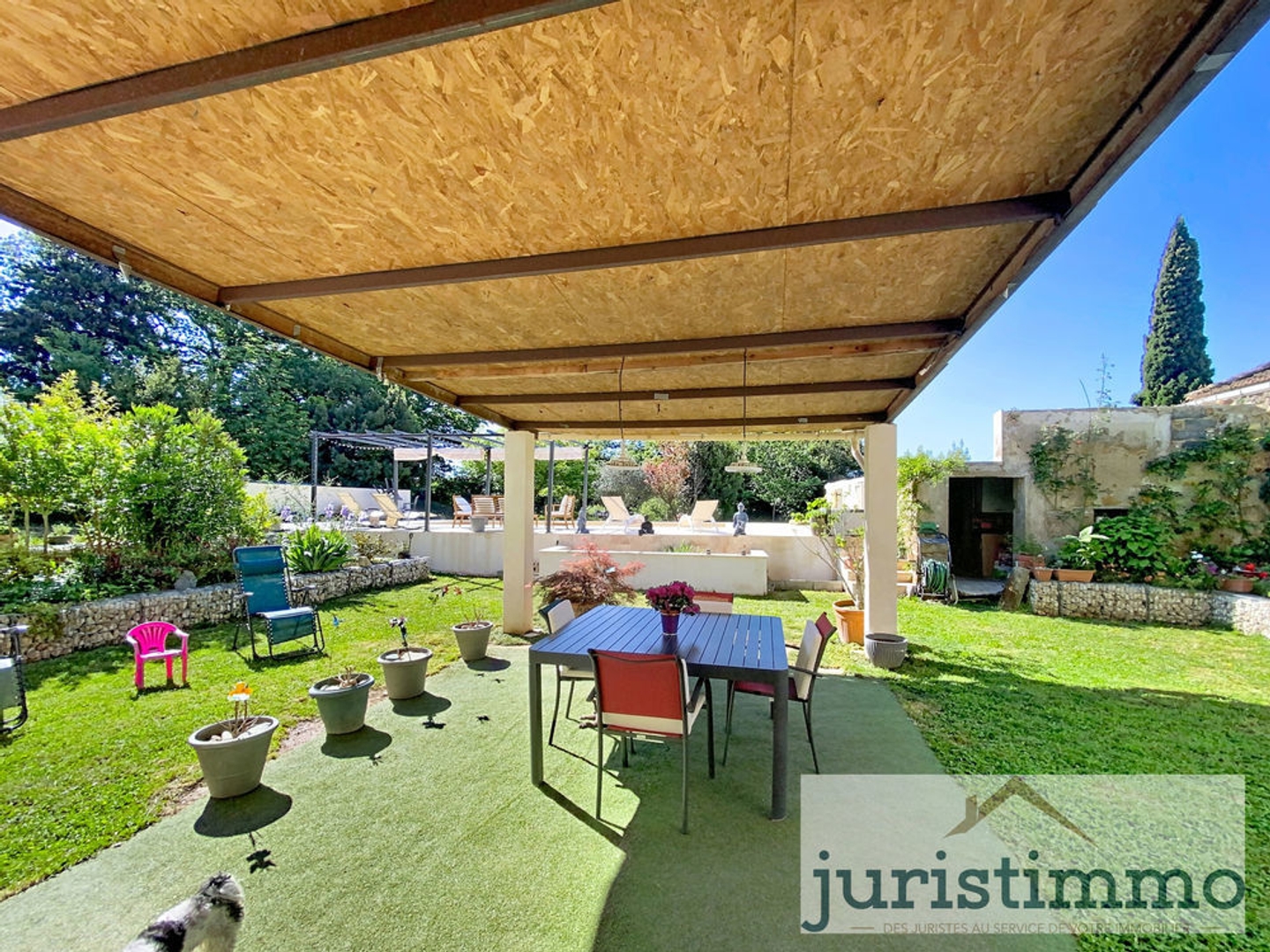 Maison à vendre - 11 pièces - 261m2 - Jonquières (84150)
