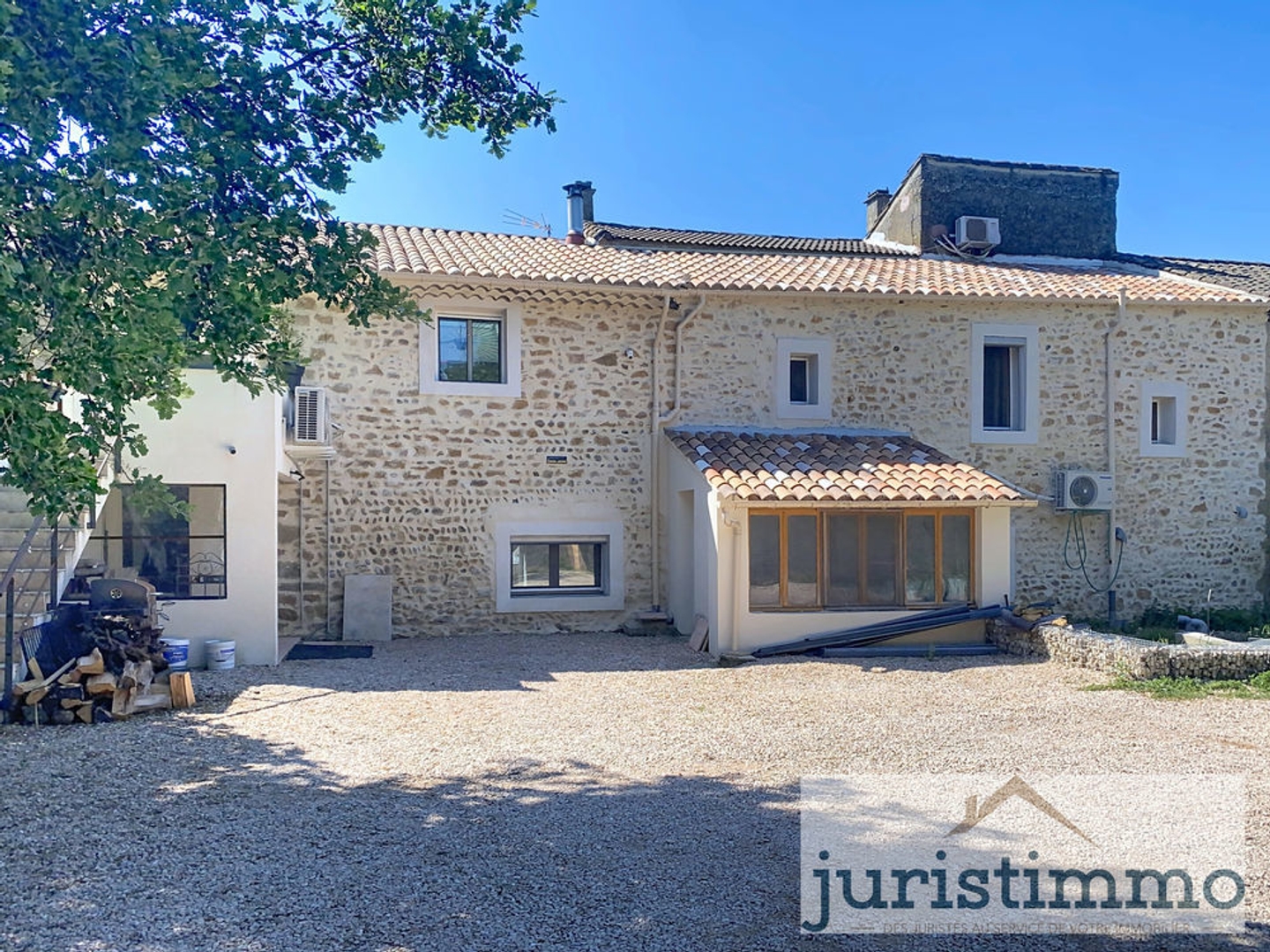 Maison à vendre - 11 pièces - 261m2 - Jonquières (84150)