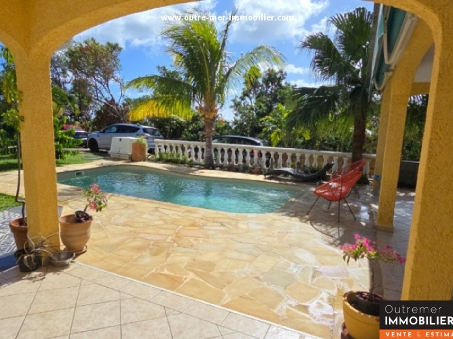 Maison contemporaine avec studio, piscine et jacuzzi ? Sainte-Marie Duparc