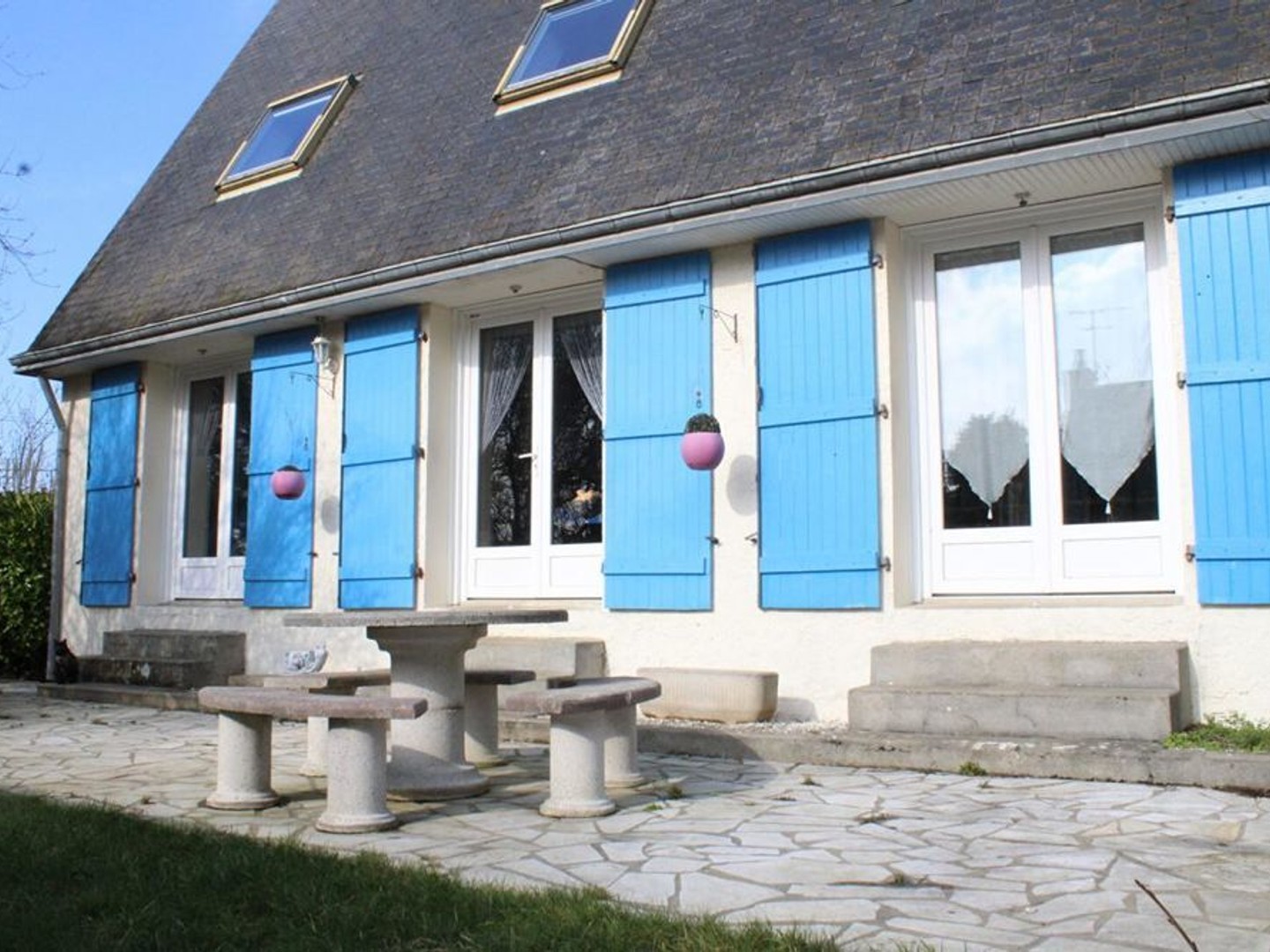 Côtes d'Armor 22190 Plérin maison d'architecte 7 chambres, sous-sol total, terrasse exposée Sud, terrain