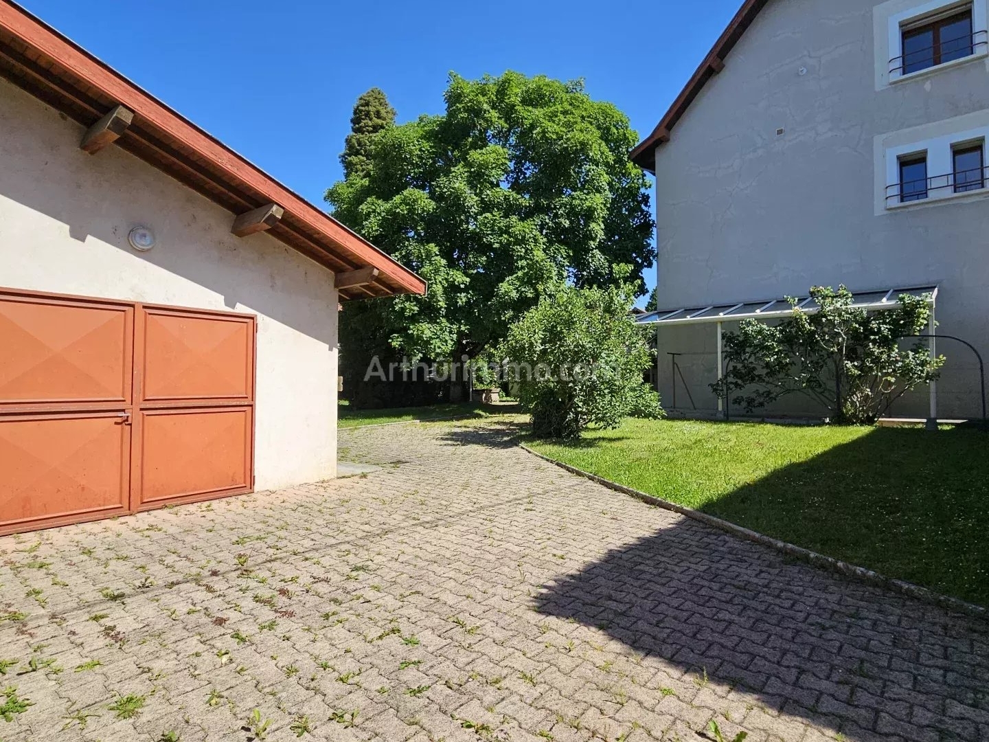 Maison à vendre - 9 pièces - 302m2 - Les Avenières Vey... (38630)