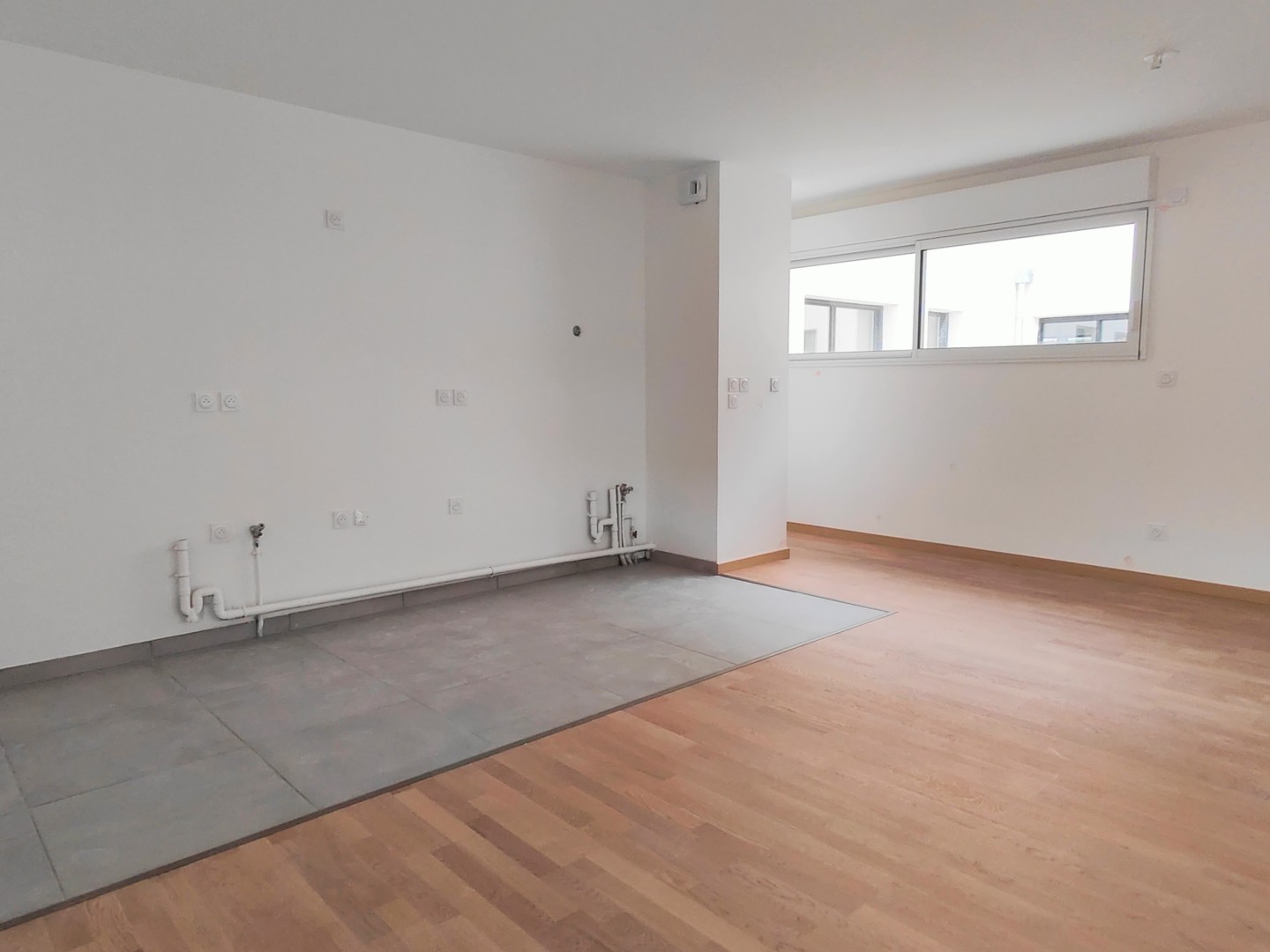 Plein coeur Saint-Cyprien, T3 neuf de 78m2 Standing + 2 places de pkg en enfilade en sous-sol - TOULOUSE