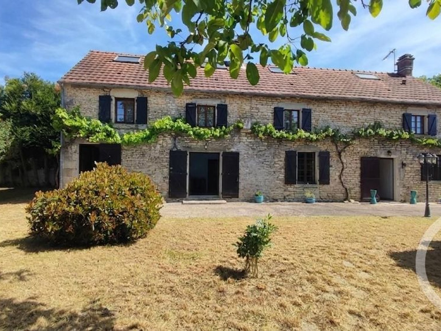 Maison 8 pièces 340 m²