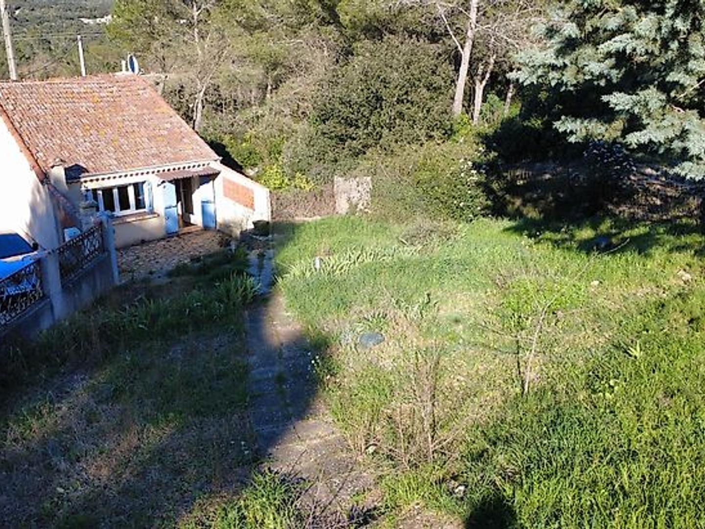 Maison à vendre - 2 pièces - 52m2 - Nîmes (30900)