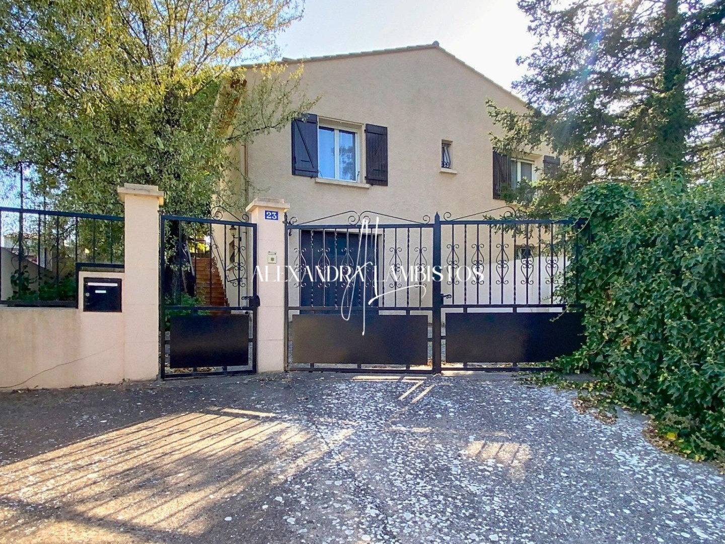 Villa - 5 pièces - 109m²