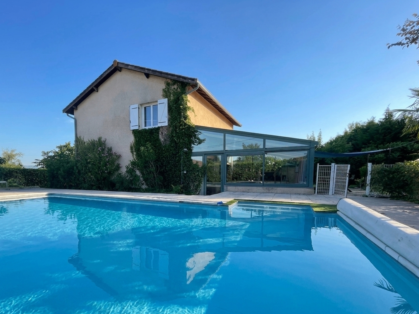 Maison familiale 3 chambres à Guéreins, 146 m² sur 1121 m²