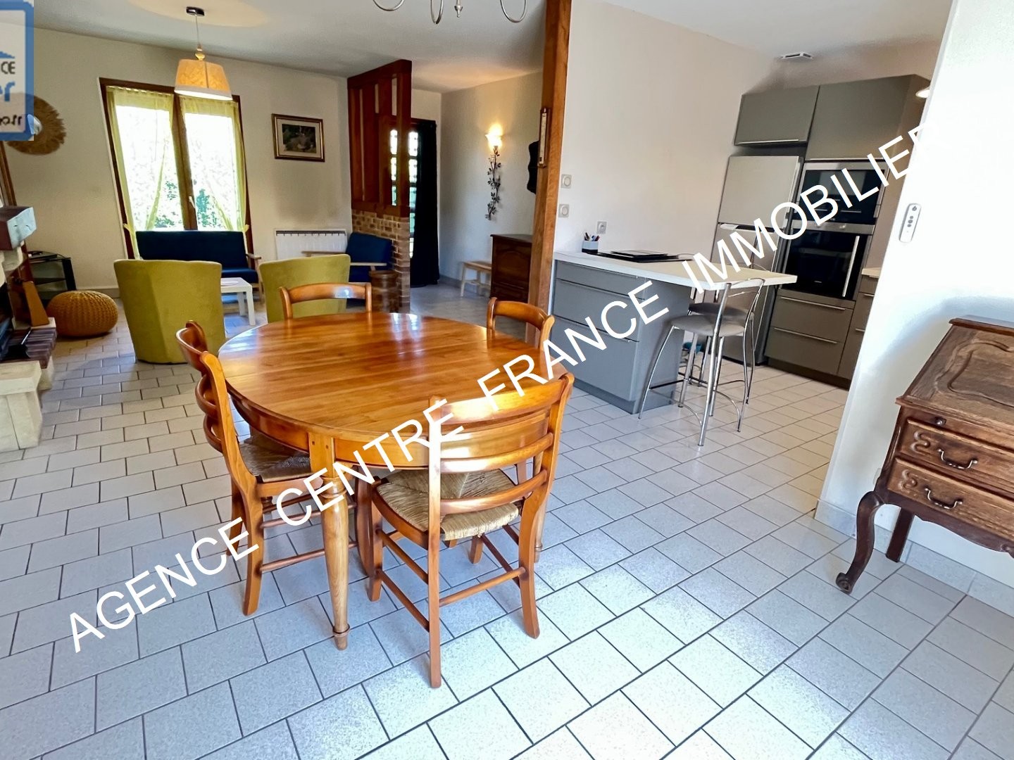 Maison à vendre - 5 pièces - 88m2 - La Chapelle Saint... (18570)