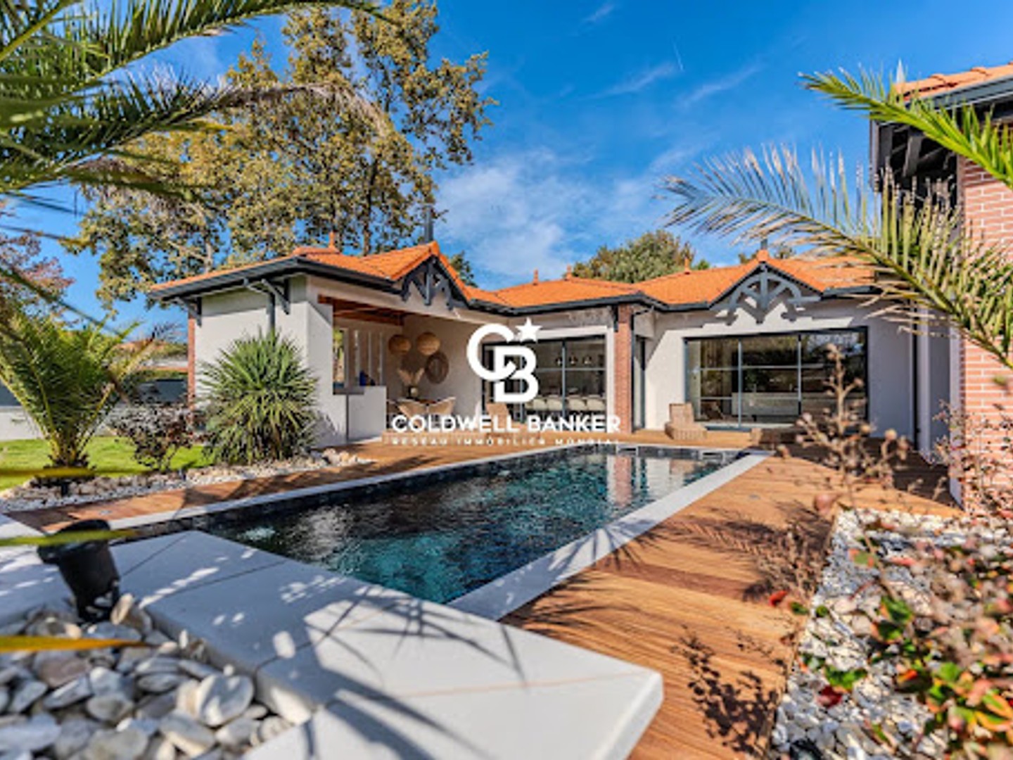 Villa 10 pièces 384 m²