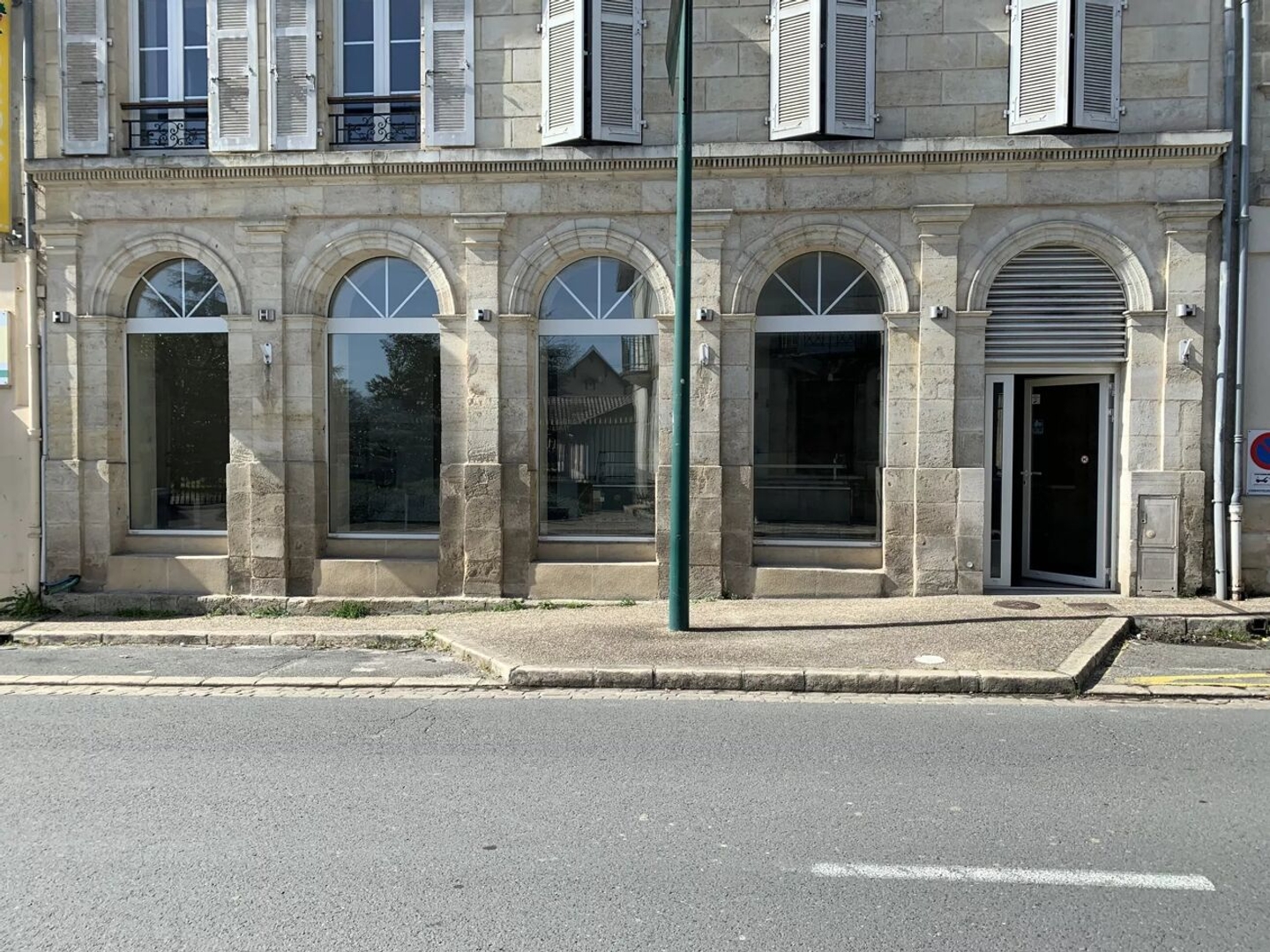 Commerce 3 pièces 67 m²