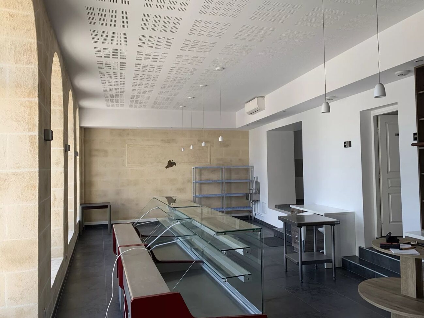 Magasin à vendre - 3 pièces - 67m2 - Margaux-Cantenac (33460)