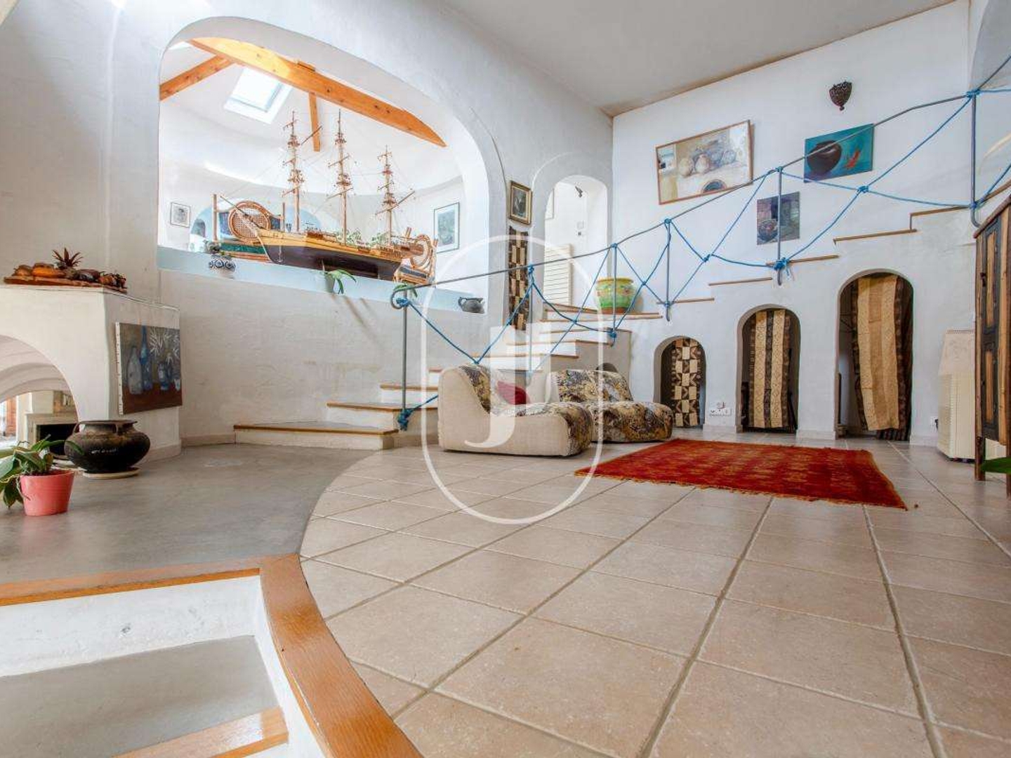 Maison 8 pièces 401 m²