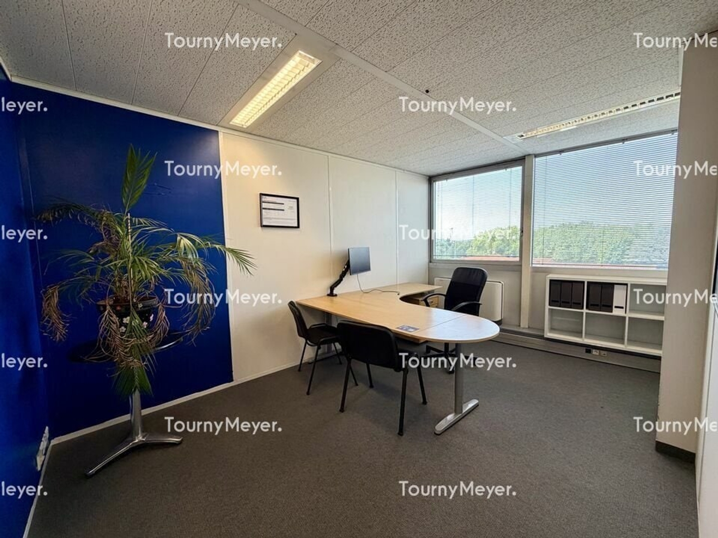 BUREAUX A VENDRE OU A LOUER