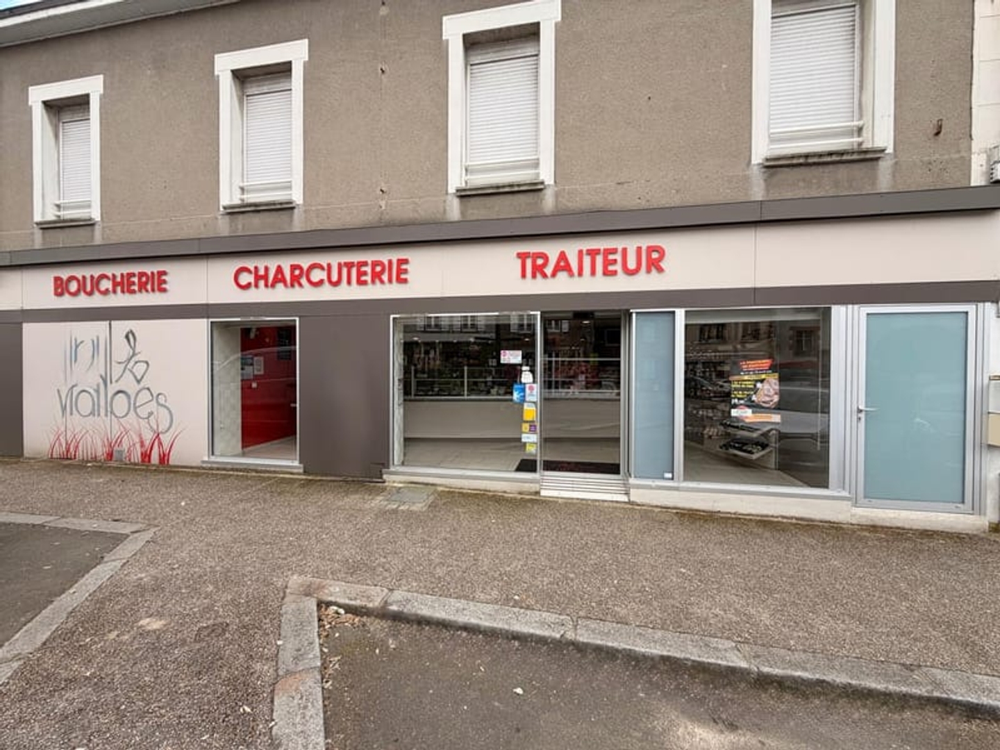 À VENDRE - FONDS DE COMMERCE BOUCHERIE / CHARCUTERIE / TRAITEUR