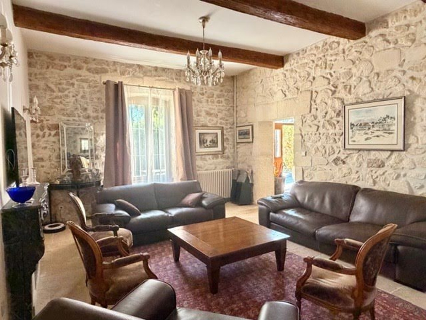 Maison 7 pièces 330 m²