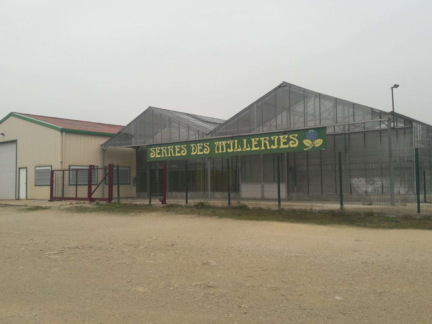 Vend local d'activités de 246m² proche d'Auxerre