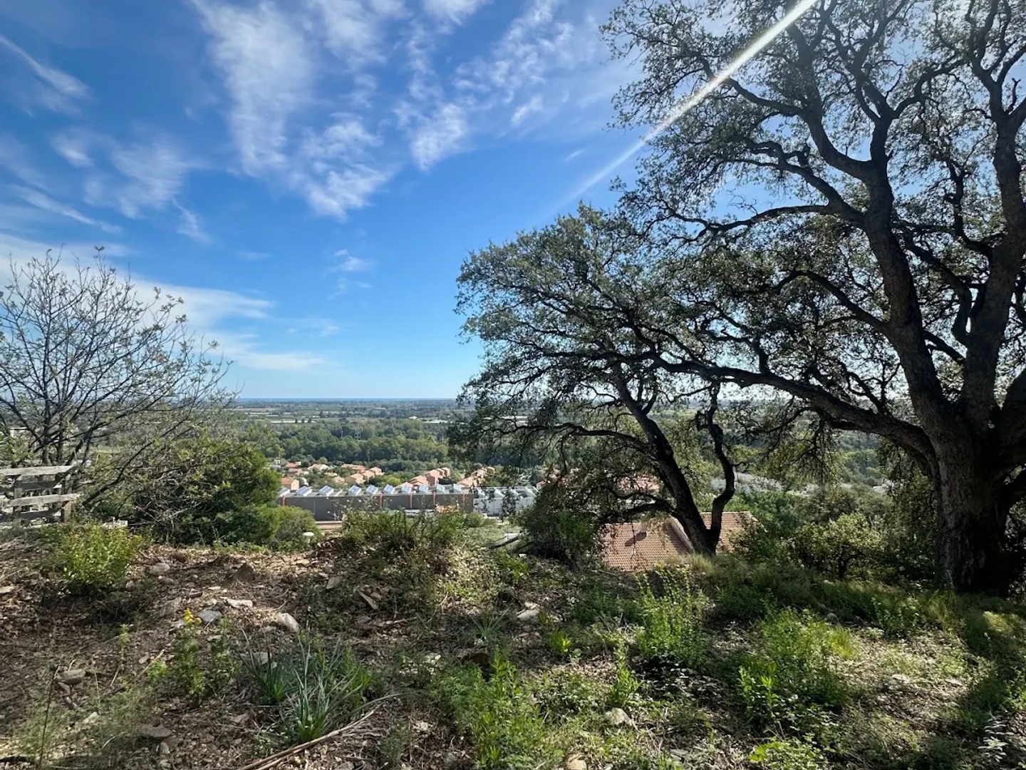 Terrain 1600 m²