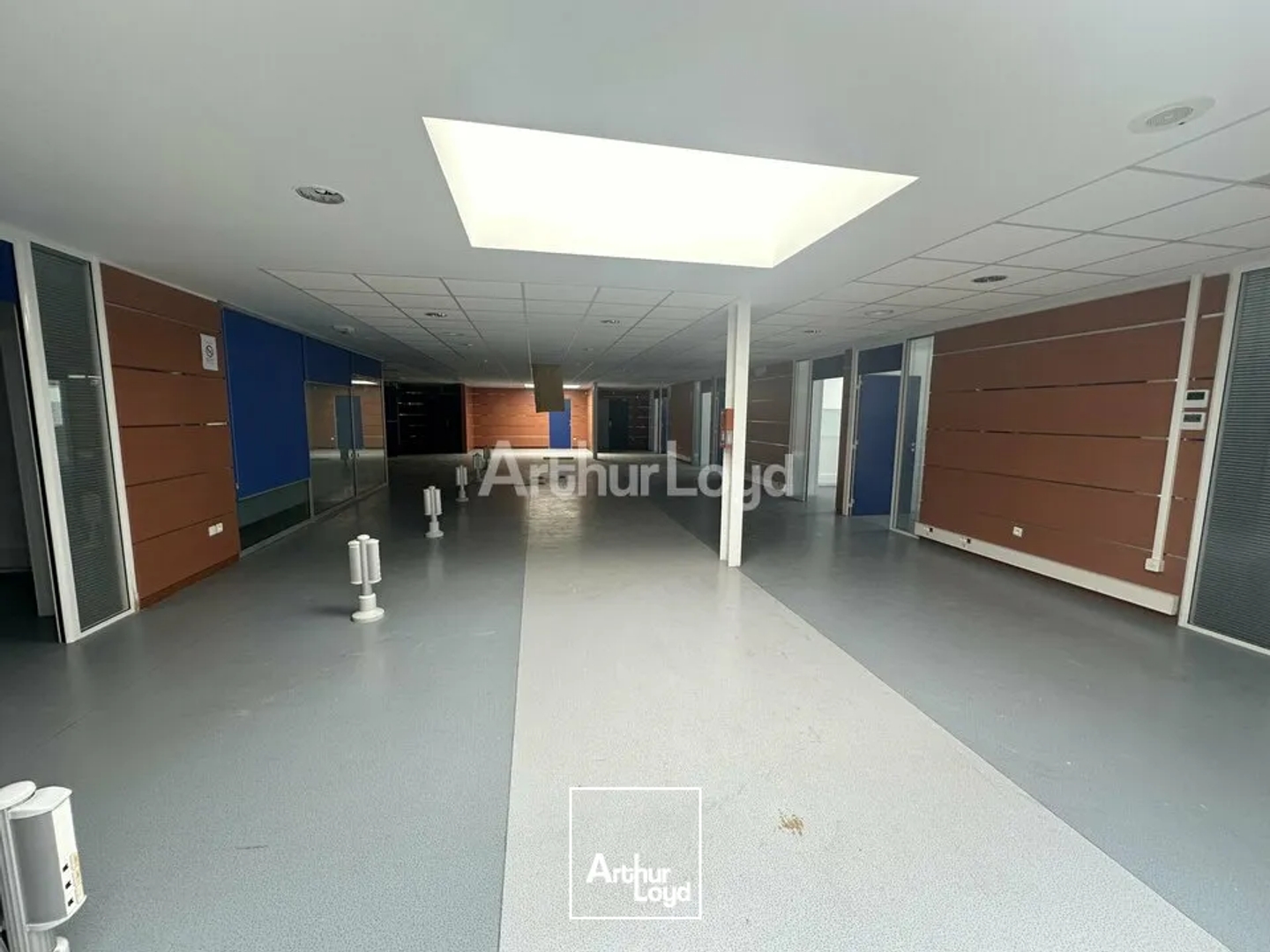 Immeuble à vendre - 730m2 - Bétheny (51450)