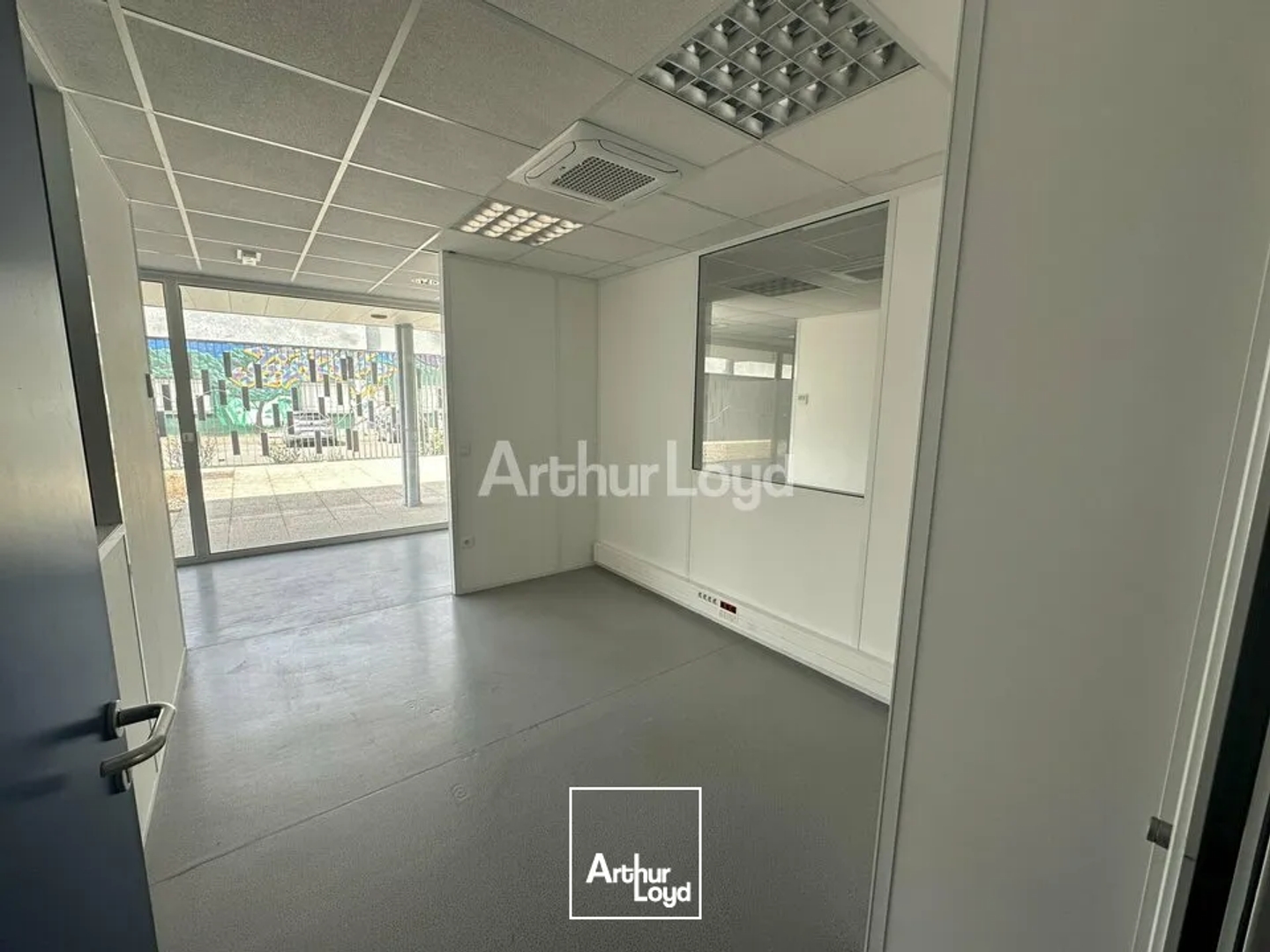 Immeuble à vendre - 730m2 - Bétheny (51450)