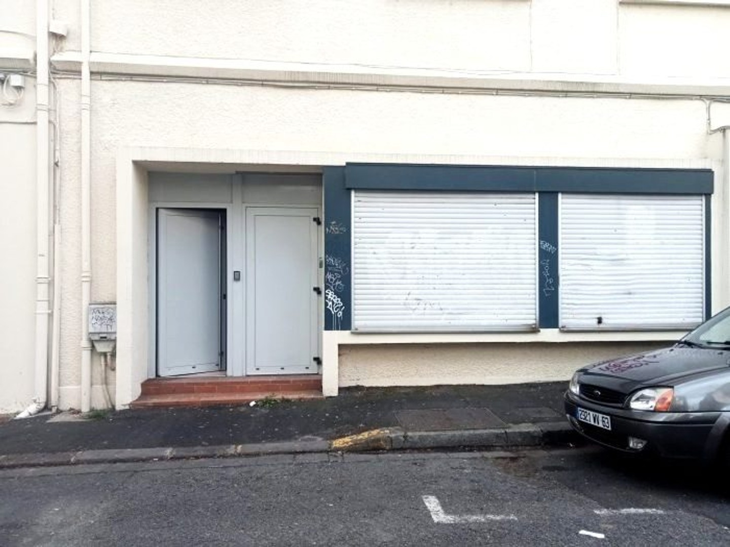 Immeuble industriel 254 m²