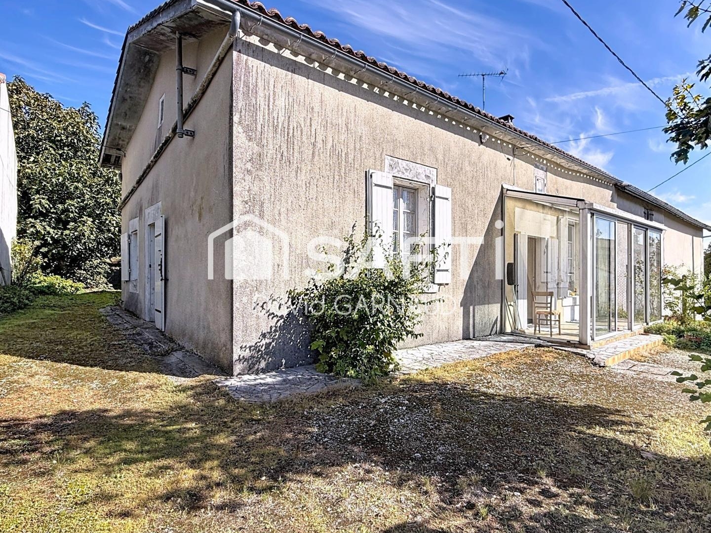 Maison de 100m² avec 3 chambres et dépendances